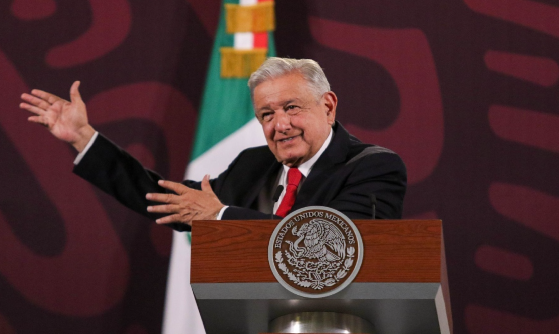 López Obrador acusa a la CIRT de censura contra La Hora Nacional